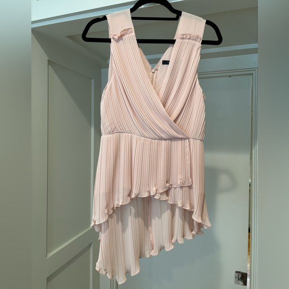 Light pink / nude BCBG blouse - Picture 3 of 5